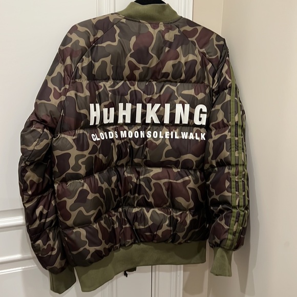 Adidas x Pharrell Williams CAMO puffer size M - Picture 3 of 3